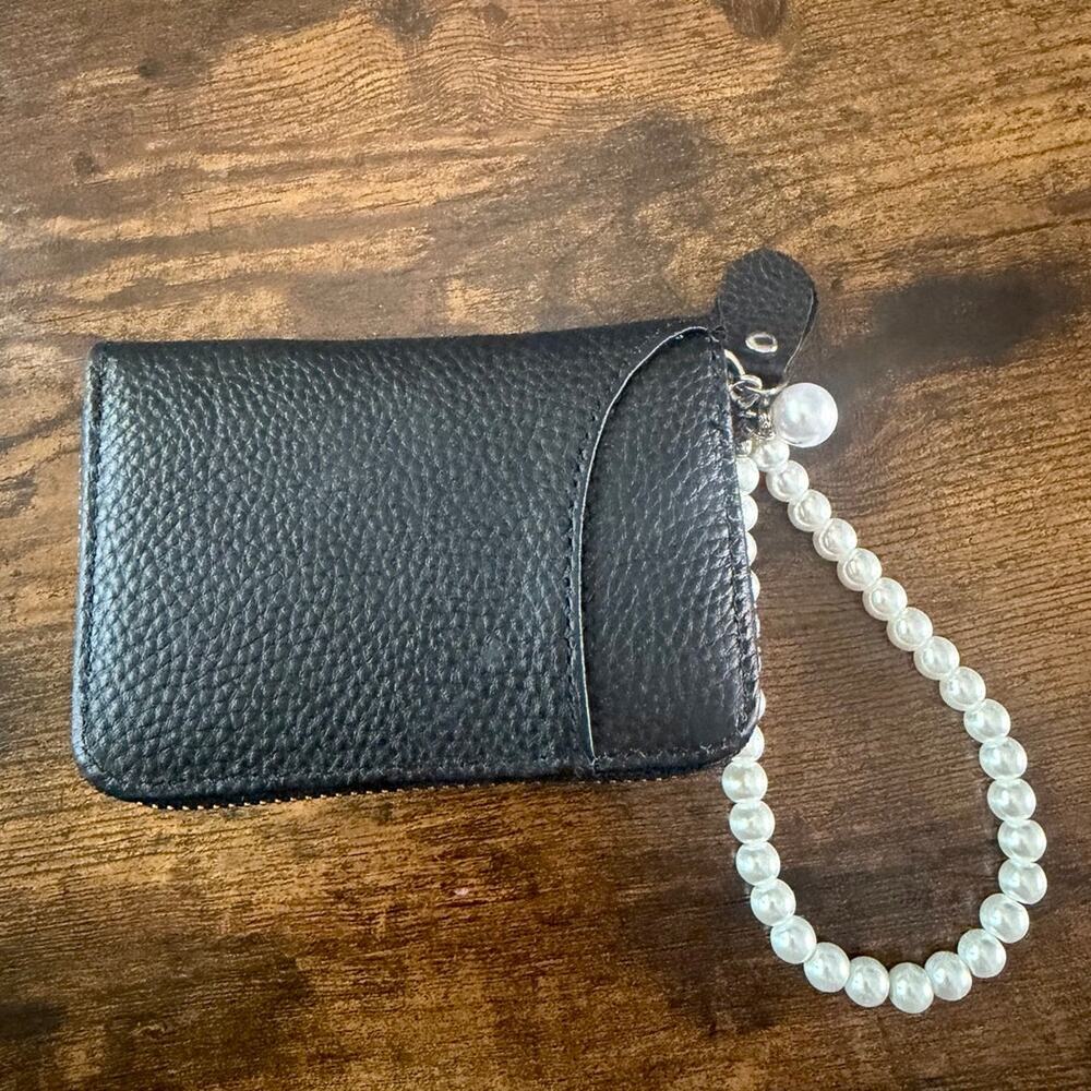 Hello Kitty Wallet - Picture 3 of 6